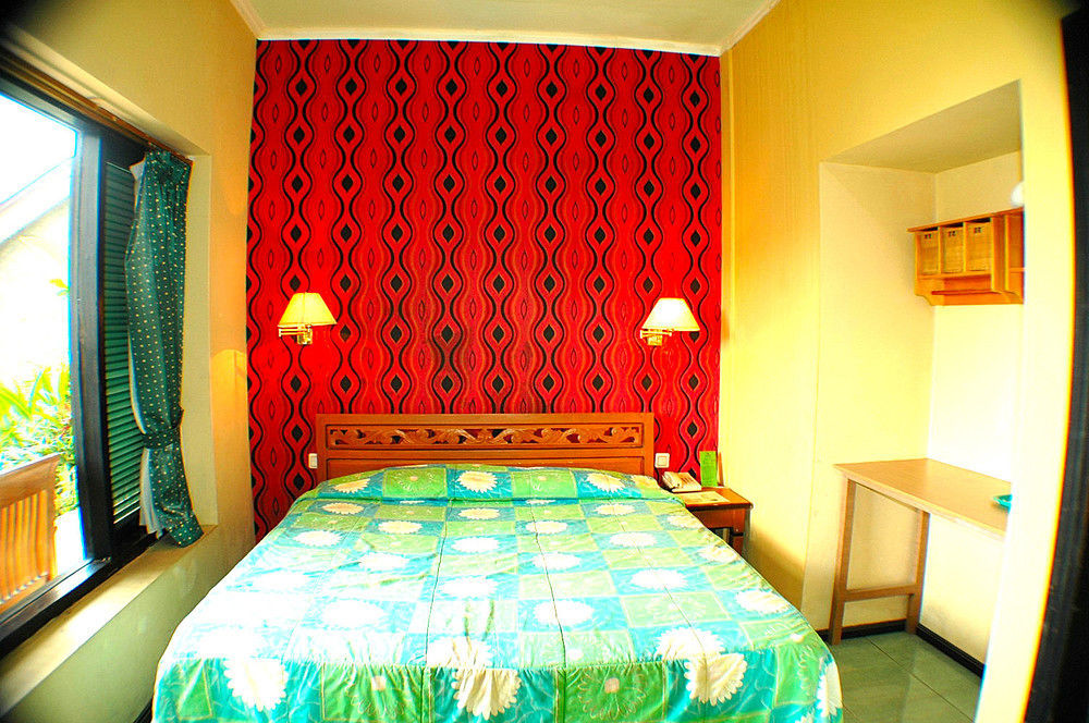 Foresta Inn Family Resort Prigen Exterior photo