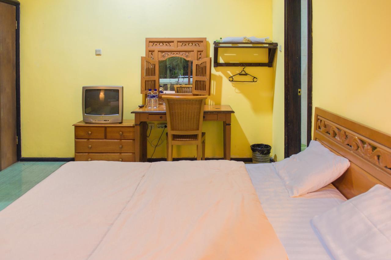 Foresta Inn Family Resort Prigen Exterior photo